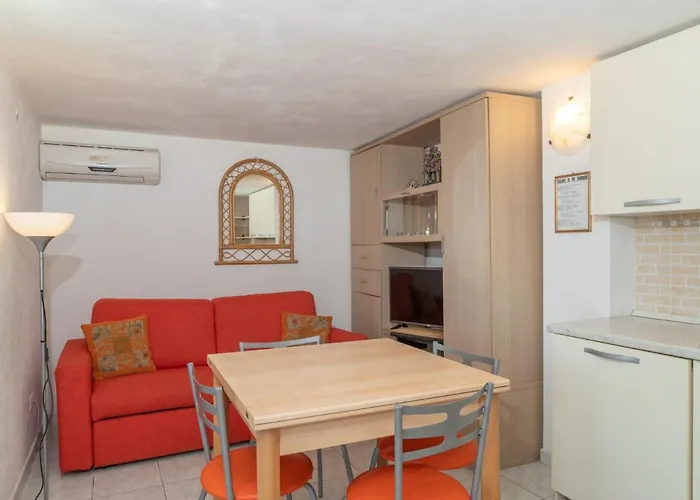 Gatti By Interhome * Коста-Парадисо